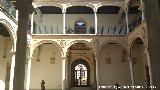 Palacio de San Esteban. Claustro