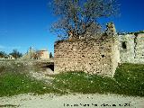 Casa solariega de San Bartolom. Al fondo la Iglesia de San Bartolom