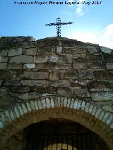 Ermita del Gavellar. Cruz de la entrada
