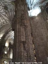 Monasterio de los Jer�nimos. Columna