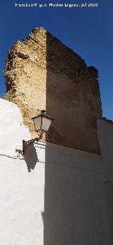 Iglesia de San Pedro. Muro junto a la iglesia