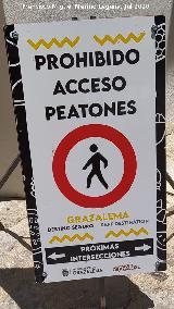 Grazalema. Cuidando del peat�n