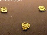 Oppidum de Giribaile. Plaquitas de oro ibricas procedentes posiblemente de una diadema. Finales siglo VII a.C. Museo Provincial