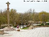 Puente Romano. Cruz del Ro y Puente Romano