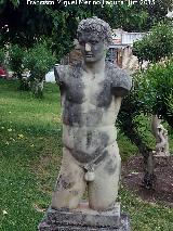 Escuela de Arte Jos Nogu. Escultura en el jardn