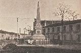 Obelisco de la Batalla de las Navas. Monumento a la Batalla cuando estaba en la Plaza de Espaa (1915)