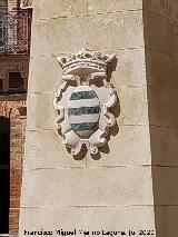 Bornos. Escudo en el Monumento al Sagrado Coraz�n