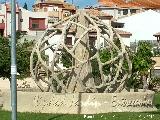 Rotonda de Ciudad Jardn - Entrecaminos. Escultura central