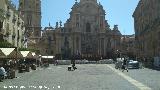 Plaza del Cardenal Belluga. 