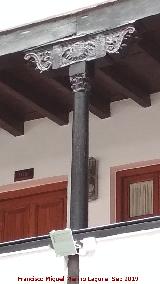 Corrala de Santiago. Columna