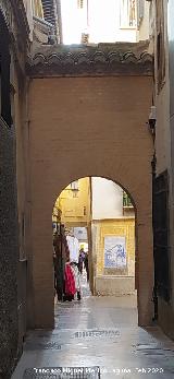 Placeta de la Seda. Arco de entrada por la Calle Ermita
