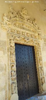 Castillo Palacio de los Ribera. Puerta del Bestiario