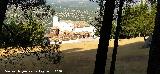 Camino Alto de la Quebrada. Vistas hacia la Ermita de la Virgen de la Cabeza