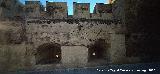 Arco de San Miguel. Troneras