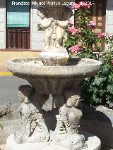 Fuente de la Iglesia. Figuras