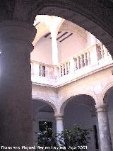 Palacio Municipal. Patio
