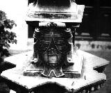 Fuente del Convento. Foto antigua. Escudo de la fuente