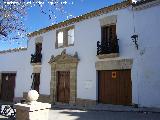 Casa de la Plaza Bernab Cobo. 