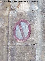 Casa de la Calle Federico Mendizbal n 10. Antigua seal de prohibido aparcar