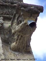 Iglesia de San Andrs. Grgola de la portada