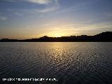 Ocaso. Pantano del Guadal�n - Vilches