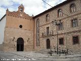 Edificio del Centro Parroquial. Junto a la Iglesia del Santo Cristo de la Misericordia