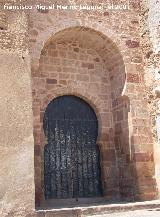 Castillo de Baos de la Encina. Puerta principal