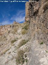 Castillo Nuevo de Bedmar. Camino medieval y puerta