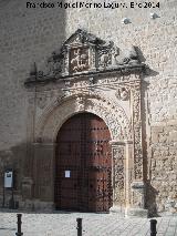 Iglesia de Santiago Apstol. Portada