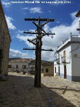 Antiguo Ayuntamiento. Poste de telecomunicaciones