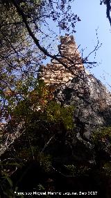 Castillo de Bujaraizar. Muralla