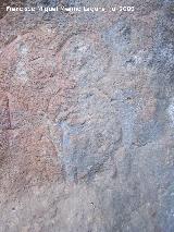 Petroglifos rupestres de El Toril. Silueta de antropomorfo de estilo natural