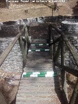 Caada de las Hazadillas. Puente y barbacoas