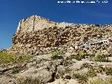 Castillo de Fuentetetar. Muralla