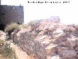 Castillo Viejo de Santa Catalina. Restos de la original muralla entre el Parador y el Castillo posiblemente torren defensivo de una antigua puerta