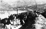 Cruz del Castillo. En marzo del 1946 se hizo una procesin para devolver la cruz a su sitio ya que haba sido derribada por el viento