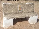 Plaza de la Iglesia. Antiguos bancos de la plaza, hoy en el cementerio