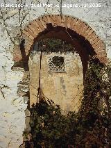 Ermita de Jabalcuz. Ventana izquierda