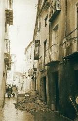 Calle Martnez Molina. Foto antigua. Al fondo, la Fuente del Pato