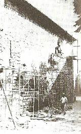 Iglesia de la Magdalena. Foto antigua. Tapiando la Puerta de las Procesiones