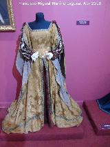 Ropa femenina en el Siglo XVI. Exposicin en el Palacio Episcopal de Salamanca