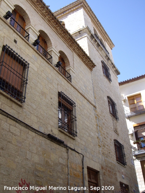 Obispado - Obispado. Fachada y torre de la calle Colegio