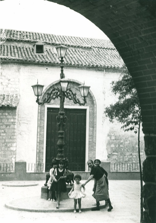 Farola de la Magdalena - Farola de la Magdalena. Foto antigua. Archivo IEG