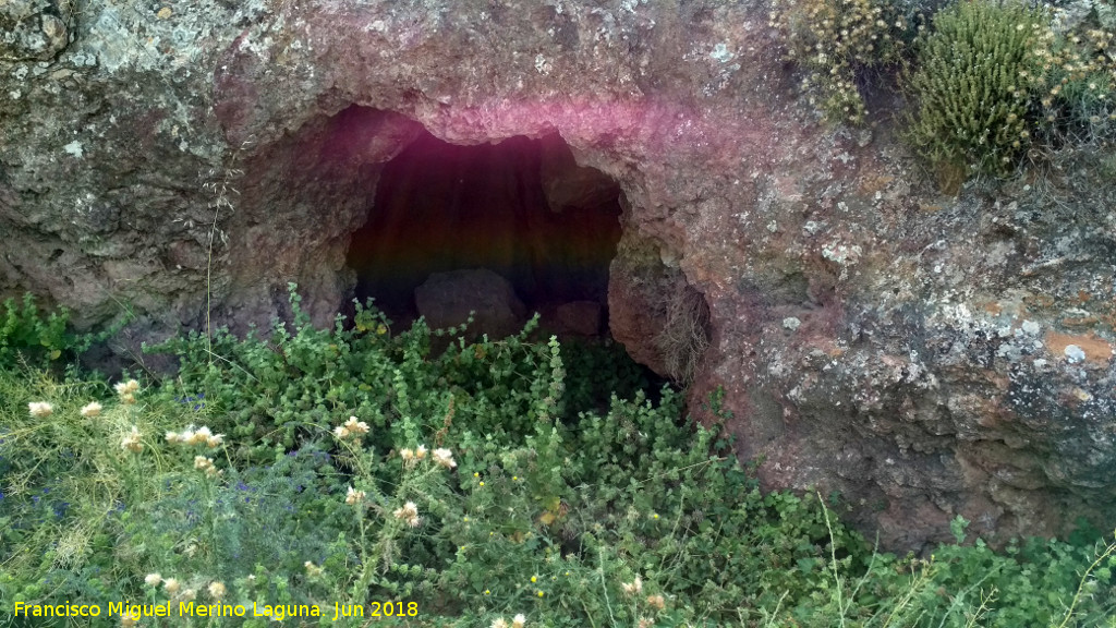 Yacimiento de Vaciacos - Yacimiento de Vaciacos. Cueva