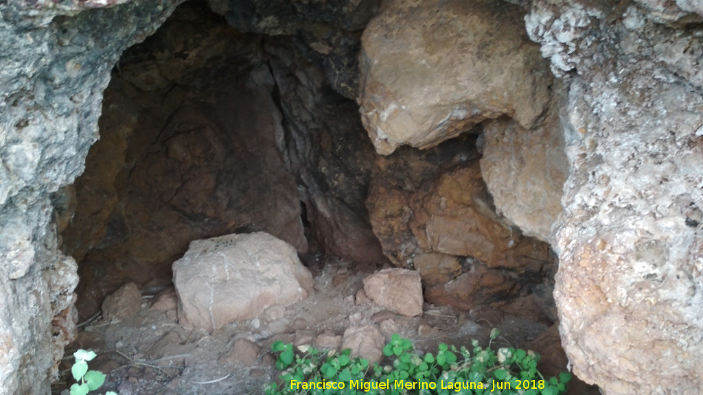 Yacimiento de Vaciacos - Yacimiento de Vaciacos. Cueva