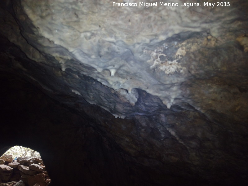 Cueva del Agua - Cueva del Agua. Principio de estalactitas
