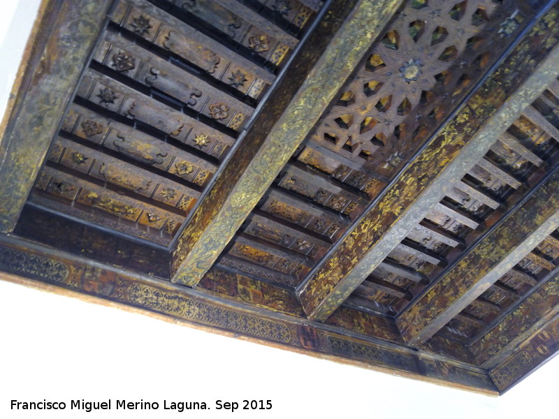 Palacio del Condestable Iranzo - Palacio del Condestable Iranzo. Artesonado de la habitaci�n continua