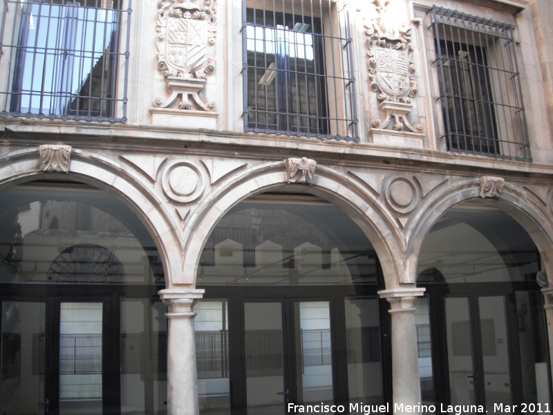 Palacio de los Vlez - Palacio de los Vlez. Patio