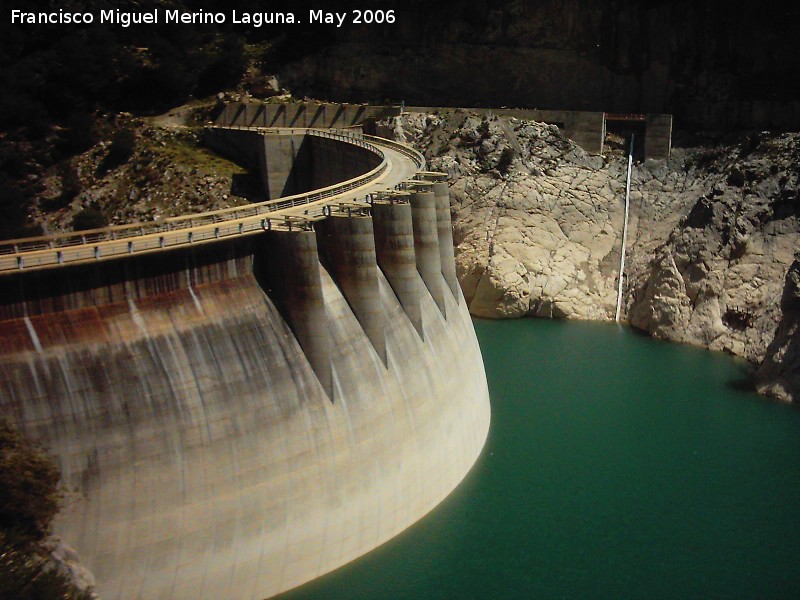 Pantano del Quiebrajano - Pantano del Quiebrajano. Nivel del agua