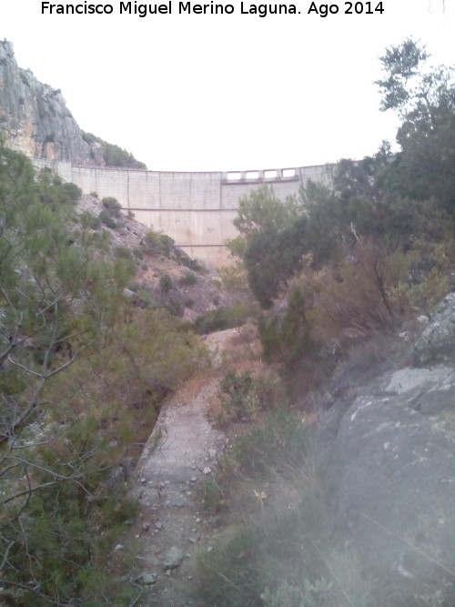 Pantano del Quiebrajano - Pantano del Quiebrajano. Presa